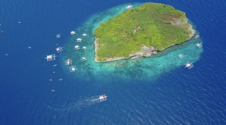 Flights, Boats & Local Tips