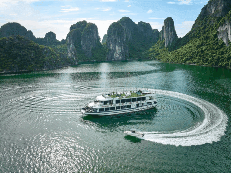 Discovering Halong Bay